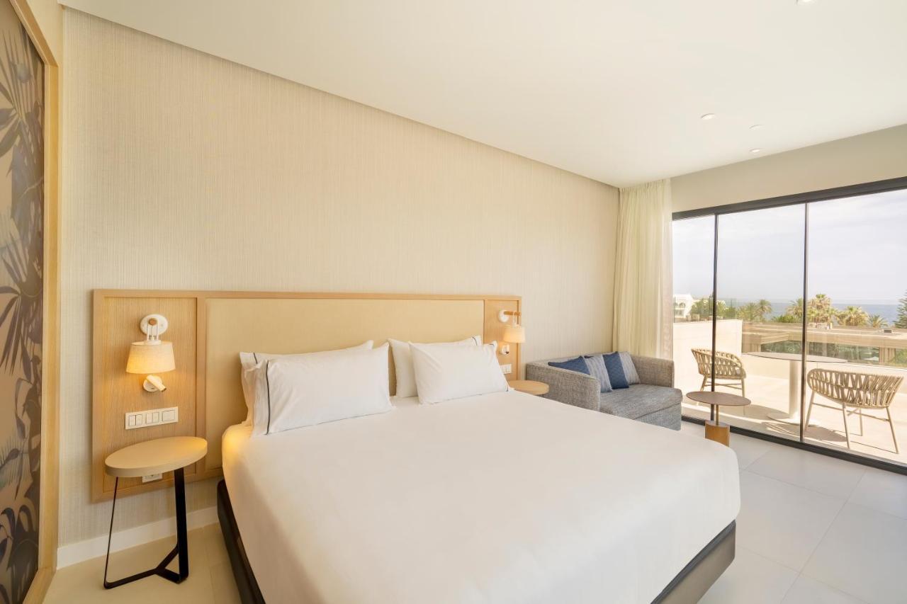 ホテル Eurostars Oasis マルベーリャ エクステリア 写真