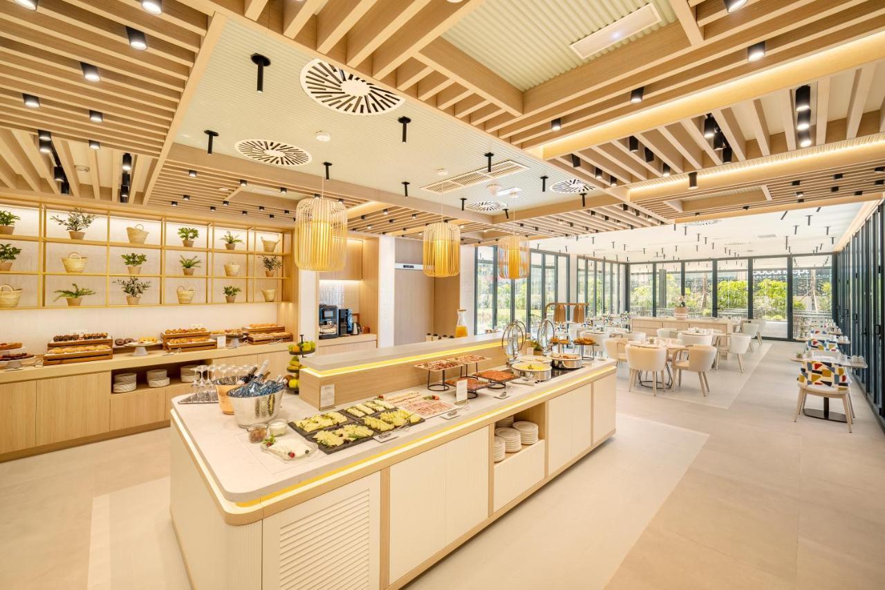 ホテル Eurostars Oasis マルベーリャ エクステリア 写真