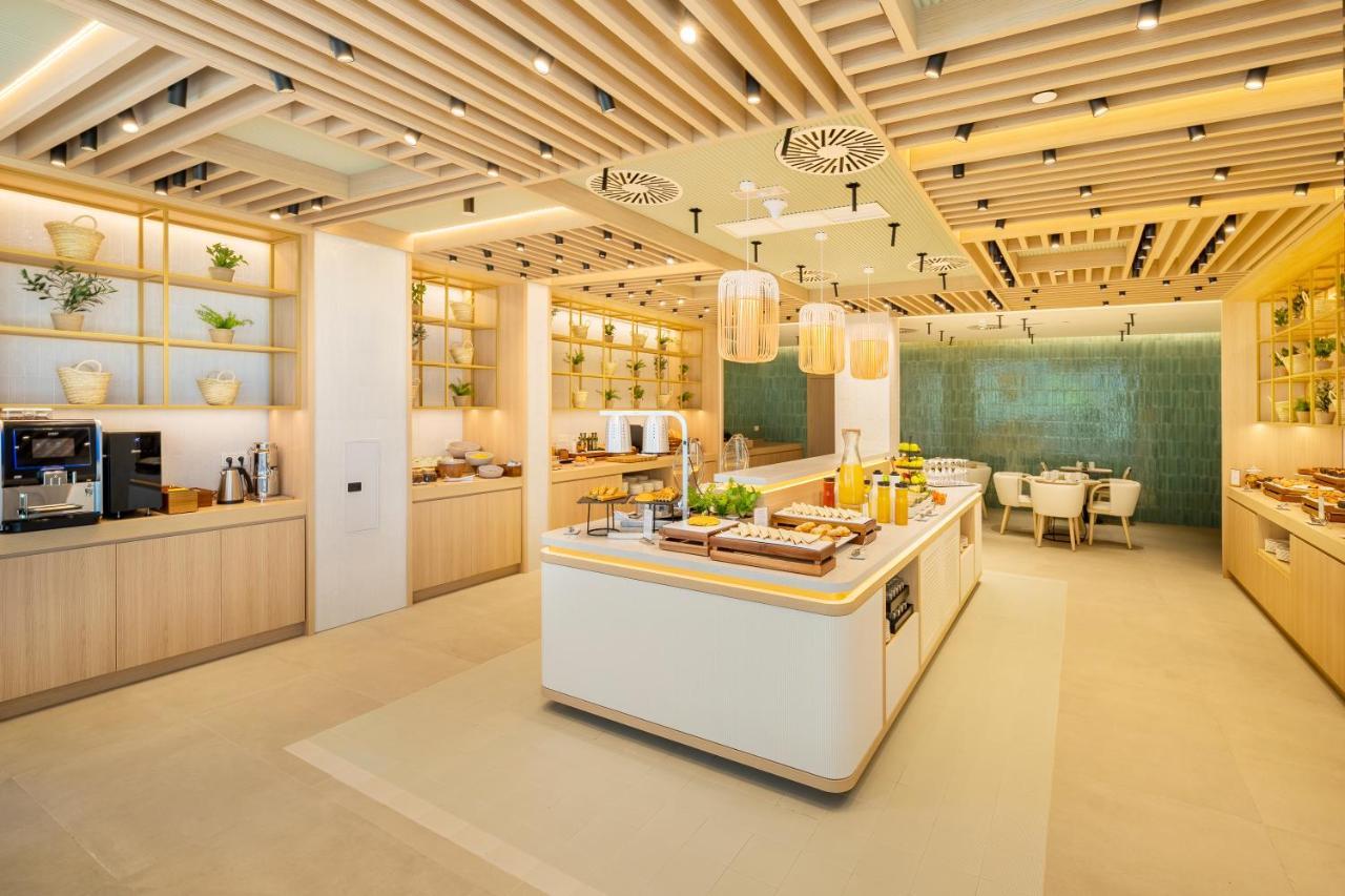 ホテル Eurostars Oasis マルベーリャ エクステリア 写真